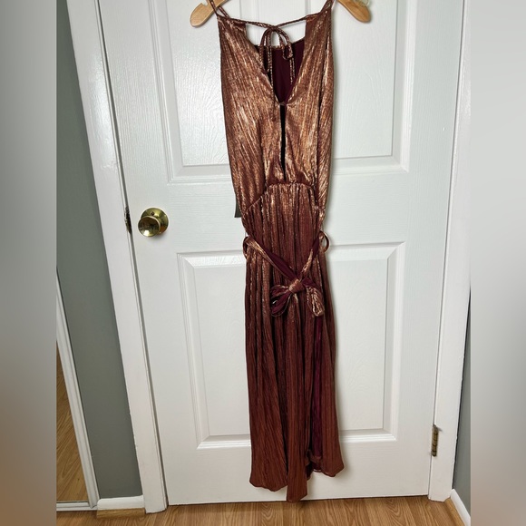 New York & Company Rose Gold Halter Midi Dress M - Picture 5 of 10